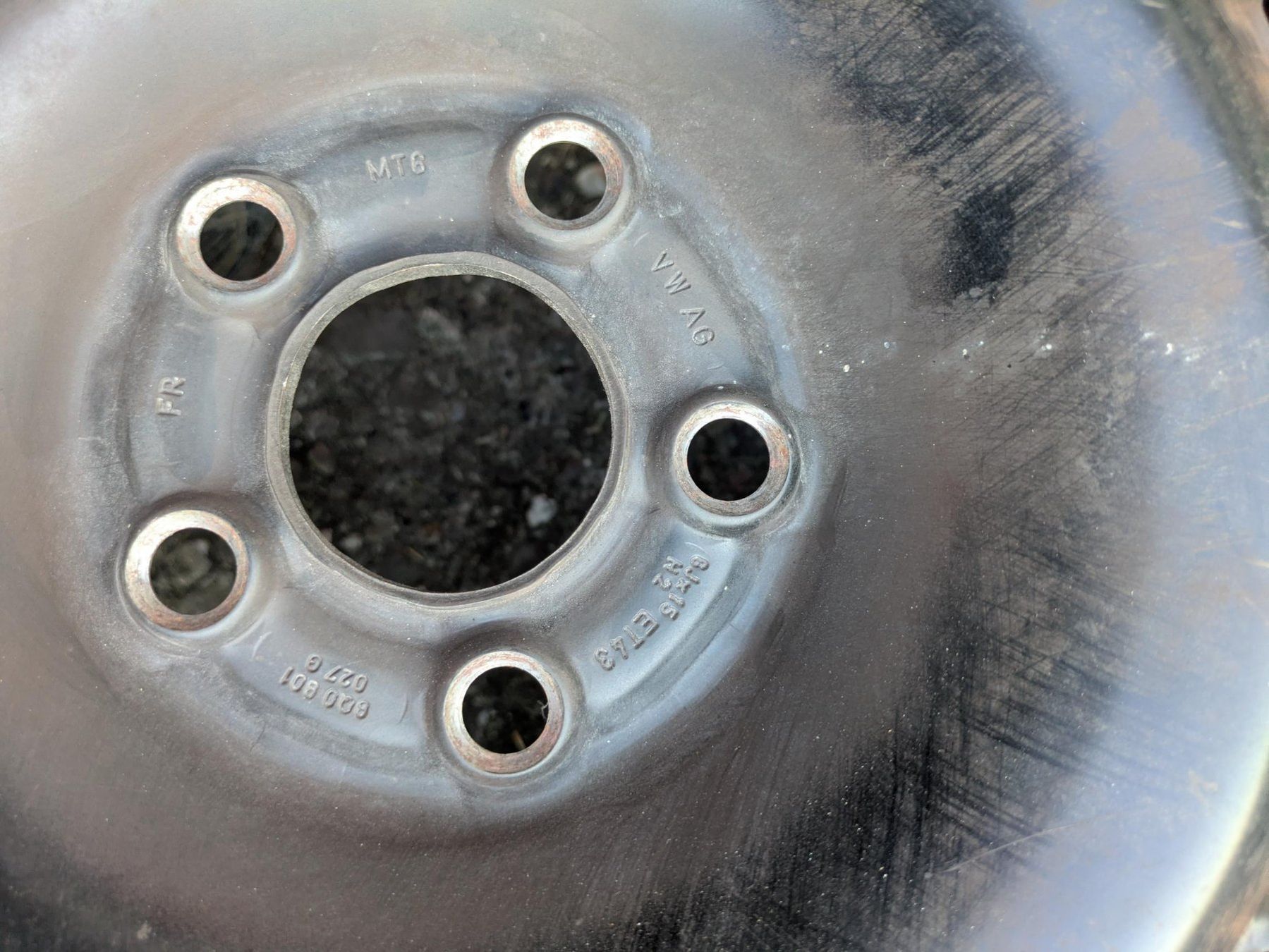 Volkswagen Pneumatici & Ruote complete: VW Stahlfelgenräder – Usato da Triengen venduto da Ljoe