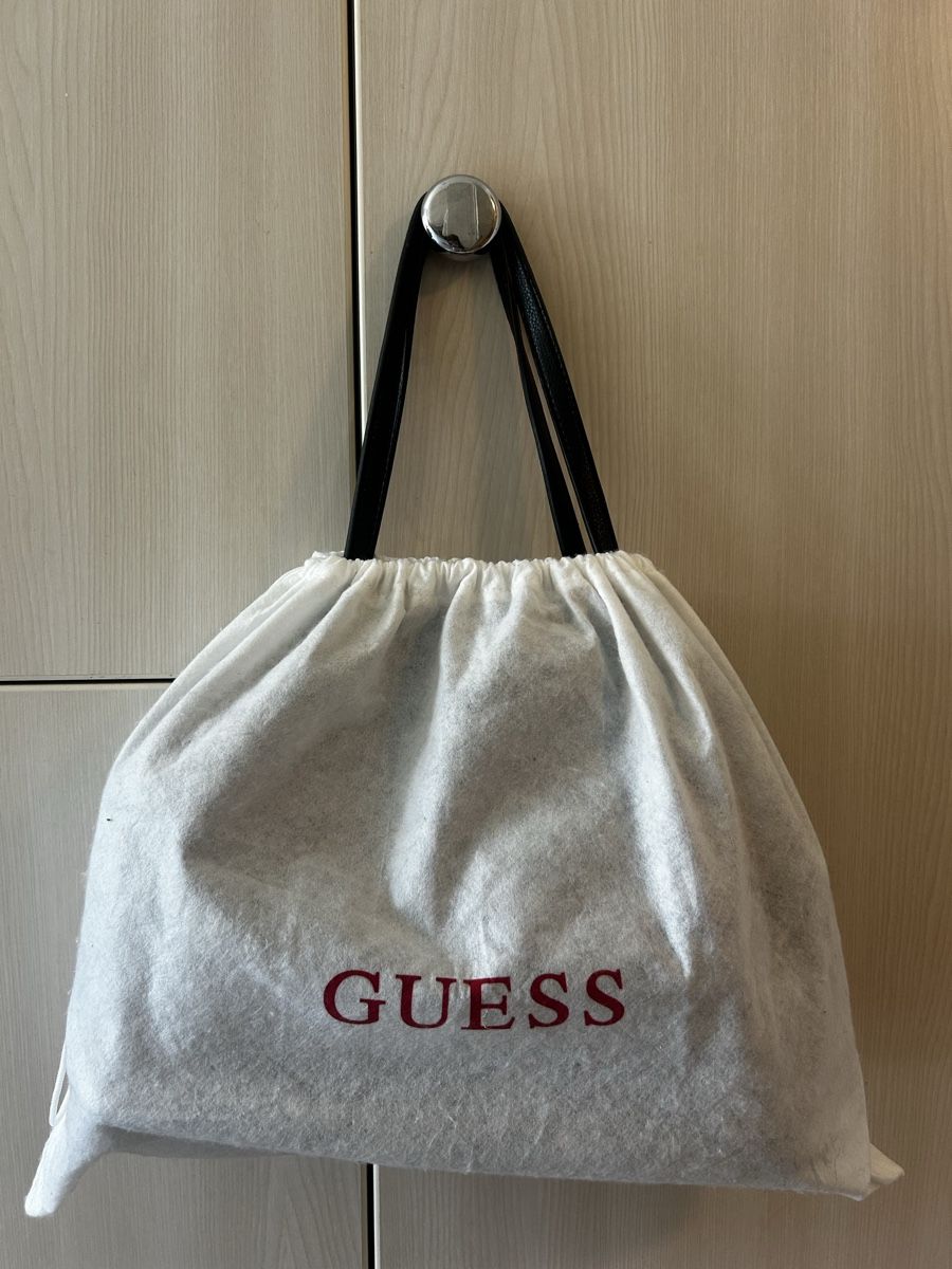 Guess Sacs femmes: Guess Handtasche – D'occasion à Zürich par ani4ka