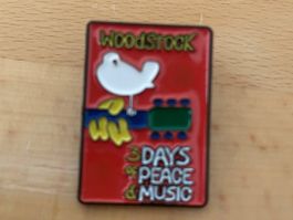 Woodstock Pin Anstecker Punk Metal Rock Band