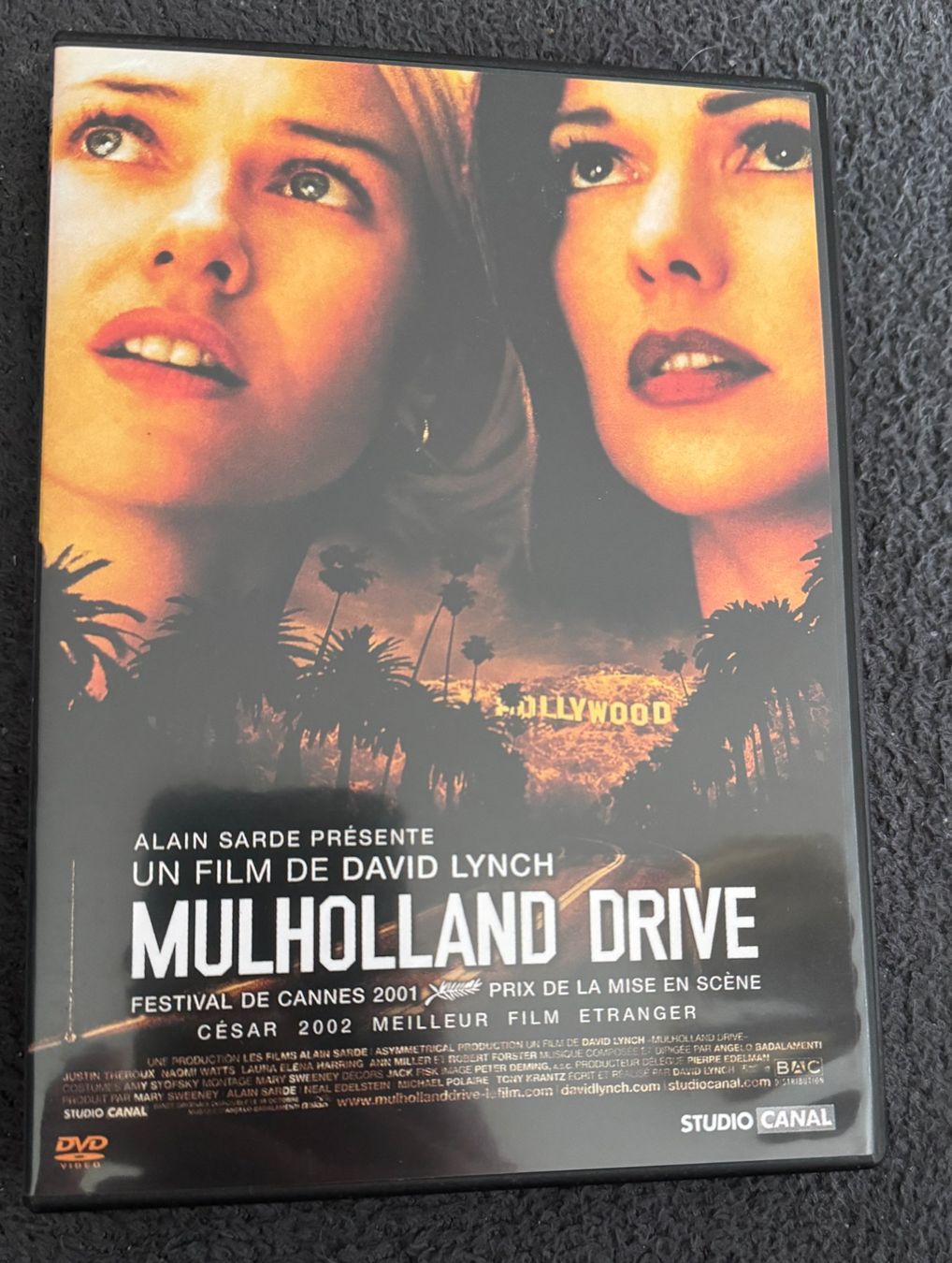 Tutti i DVDs: DVD Mulholland Drive (2001) – Usato da Semsales venduto da __Florian__ 1