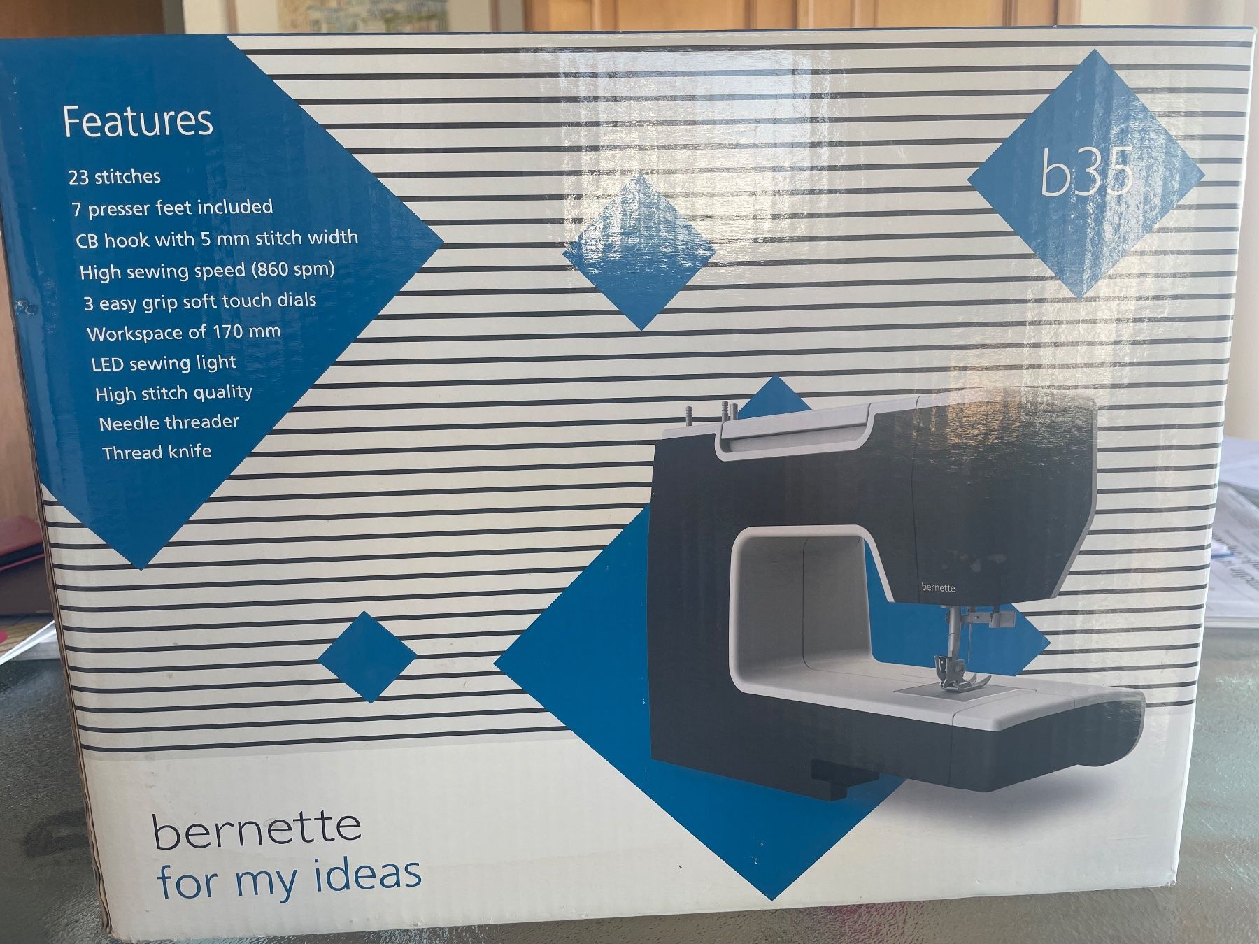 Bernina Macchine da cucire: Vernetzte Nähmaschine – Nuovo e nell'imballaggio originale da Illnau venduto da kuede05 1