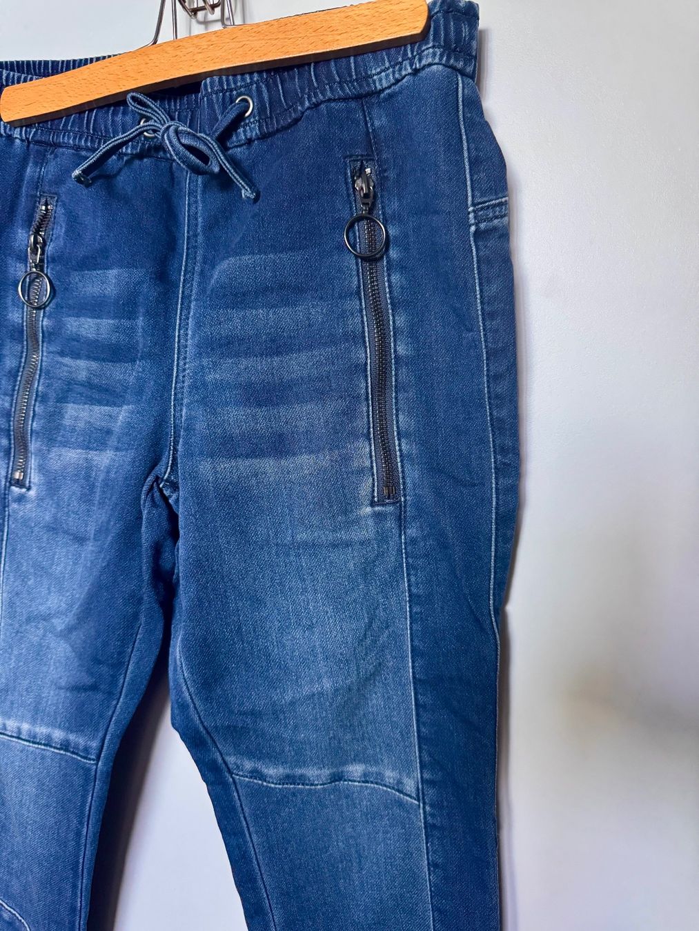 Tom Tailor Pantaloni: Loose Fit Hose Gr. 25/32 Tom Tailor – Usato da Rothrist venduto da Fondgruebe 1