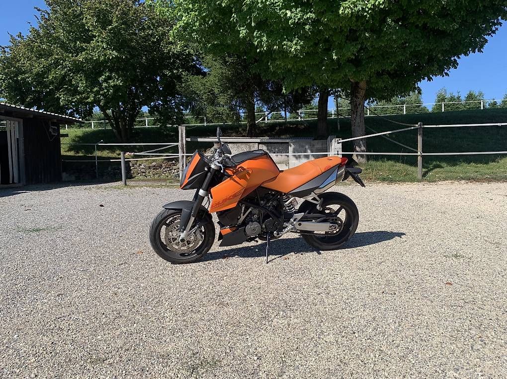 KTM Route: Ktm 990 Super Duke – D'occasion à Effretikon par vonzerssenfynn 2