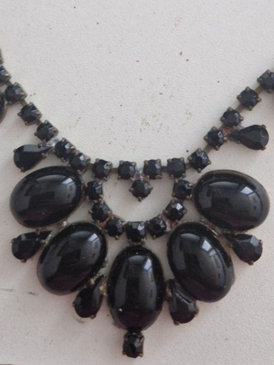 Gablonzer Catenine: Elegante Gablonzer Kette – Usato da Oberwil BL venduto da ehrenamt 2