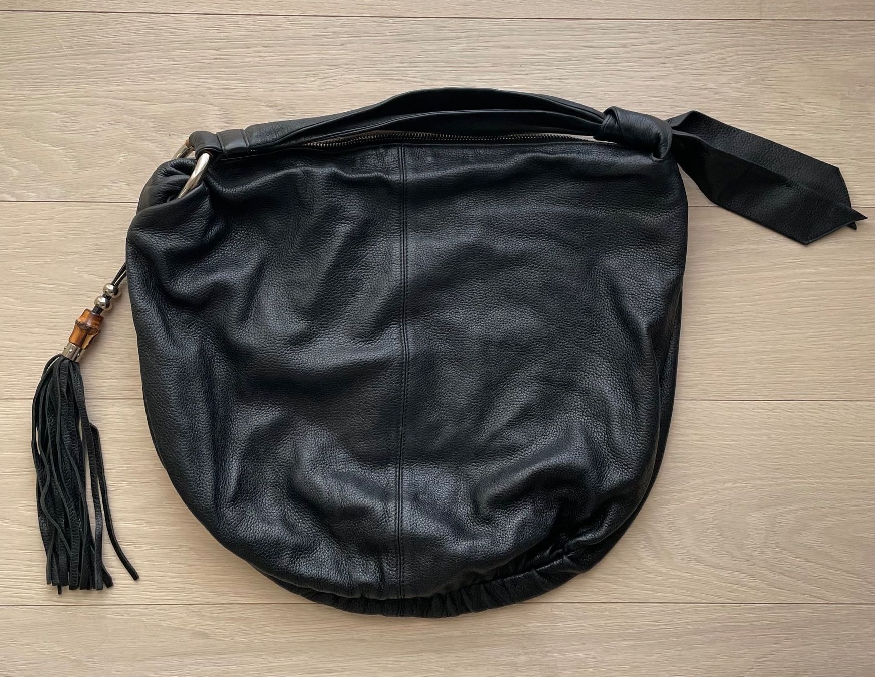 Gucci Borse da donna: GUCCI, Black leather bamboo tote bag – Usato da Pully venduto da Kika46
