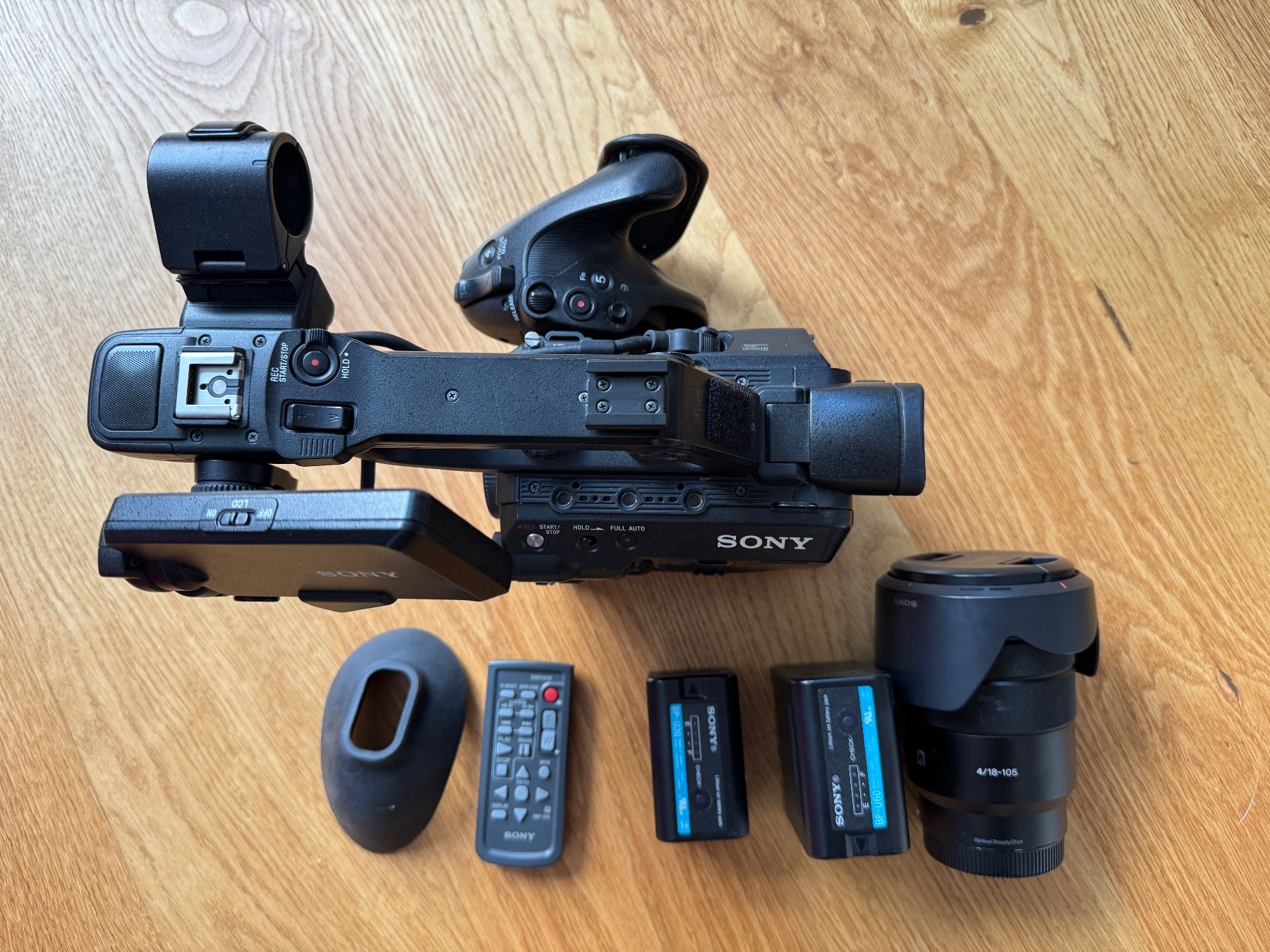 Sony Videocamere: Sony Fs5 inkl. Objektiv – Usato da Schlatt TG venduto da a.more4