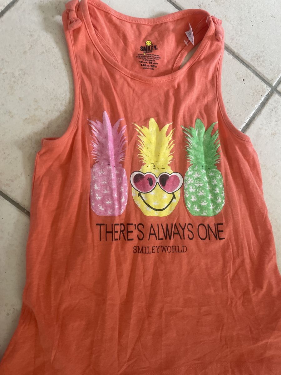Blusen, T-Shirts & Tops: Sommer Top Set, 4 Stück, Grösse 134/140, Mädchen – Gebraucht aus Obergerlafingen von cabo4 1
