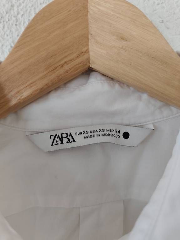 Blusen: Zara oversized Bluse Gr XS – Gebraucht aus Oberkulm von FairTreasures 1