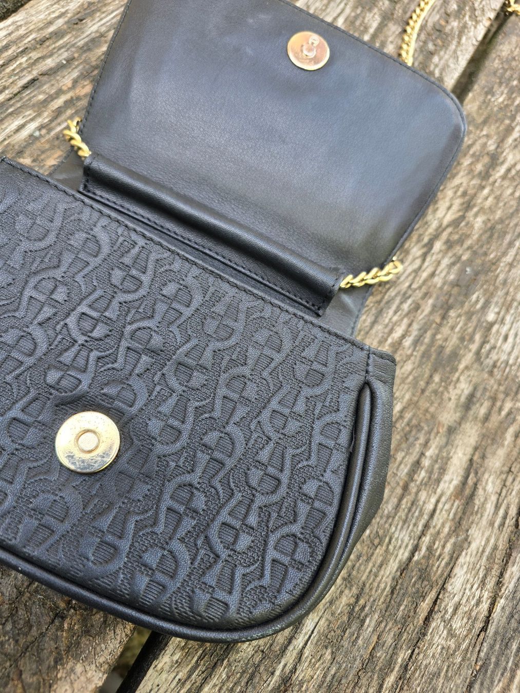 Aigner Taschen für Damen: Accessoires: AIGNER Umhängetasche Leder-NEU – Neu und originalverpackt aus Romanshorn von Rachacha 2