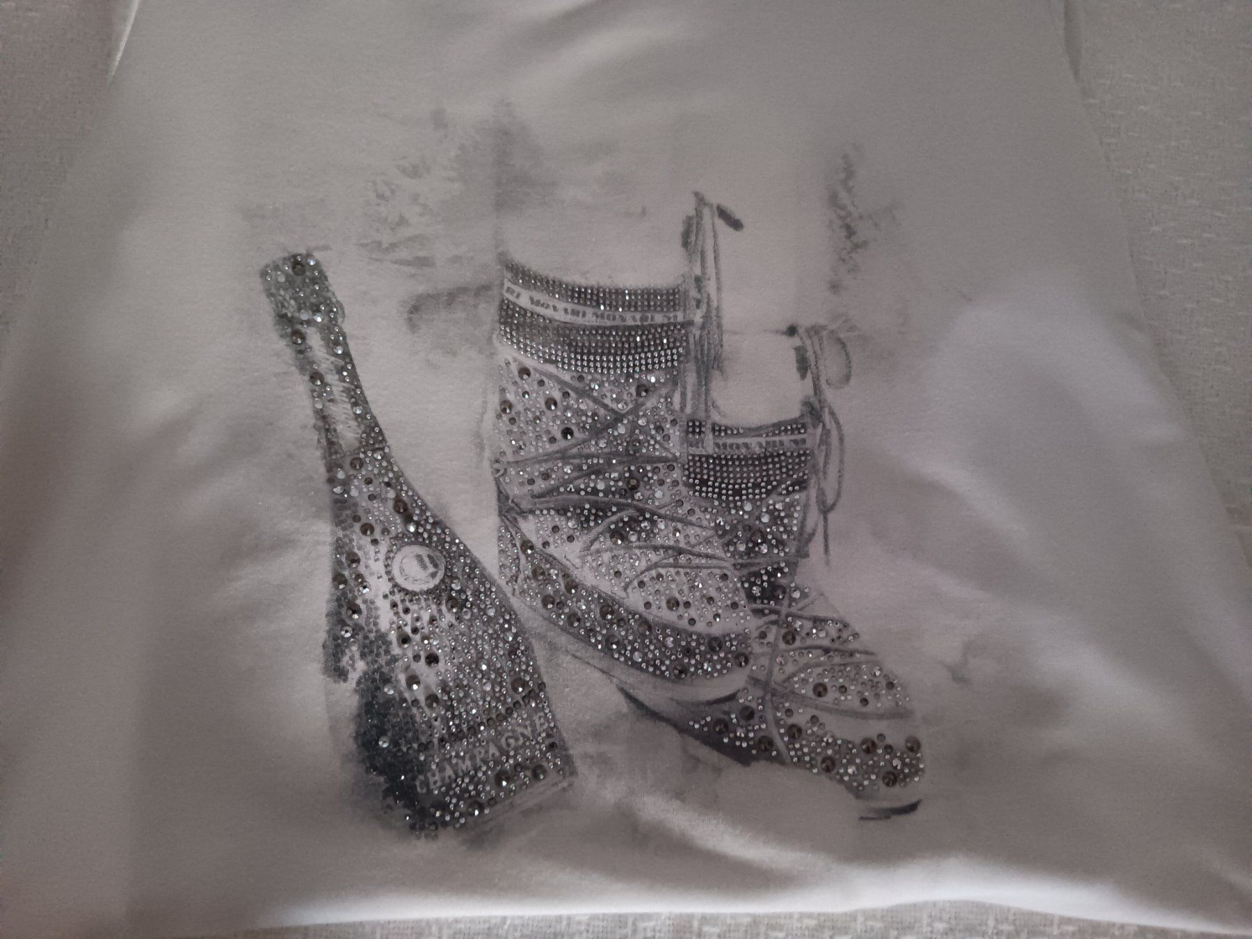 Monari T-shirts: Monari Langarmshirt Cremeweis Gr40 mit Strassmotiv – D'occasion à Zürich par chr_l98j 7