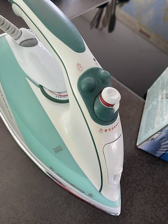 Bügeleisen: Dampfbügeleisen.  ( BRAUN ) – Gebraucht aus ossingen von franco057 3