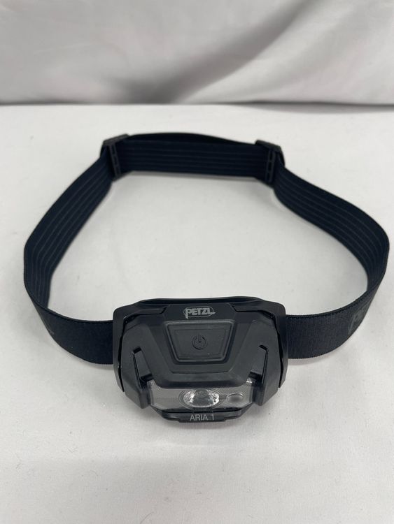 PETZL Lampe Frontale ARIA 1 RGB – 350 Lumens, Faisceau Large, RGB Rouge/vert/bleu, étanche, 105 G