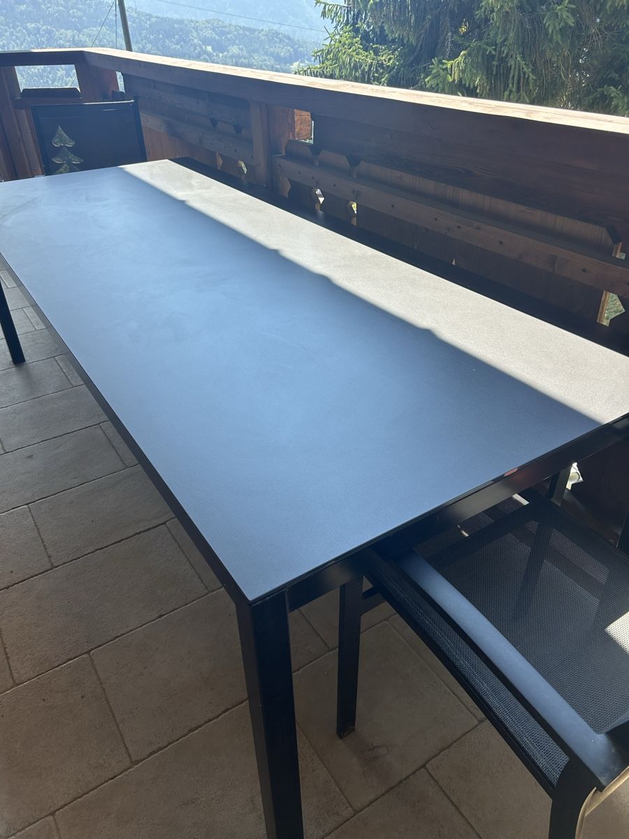 Pfister Tischset: Table et chaises d'extérieur ensemble bon état – Gebraucht aus Lonay von gpe_v5m8 4
