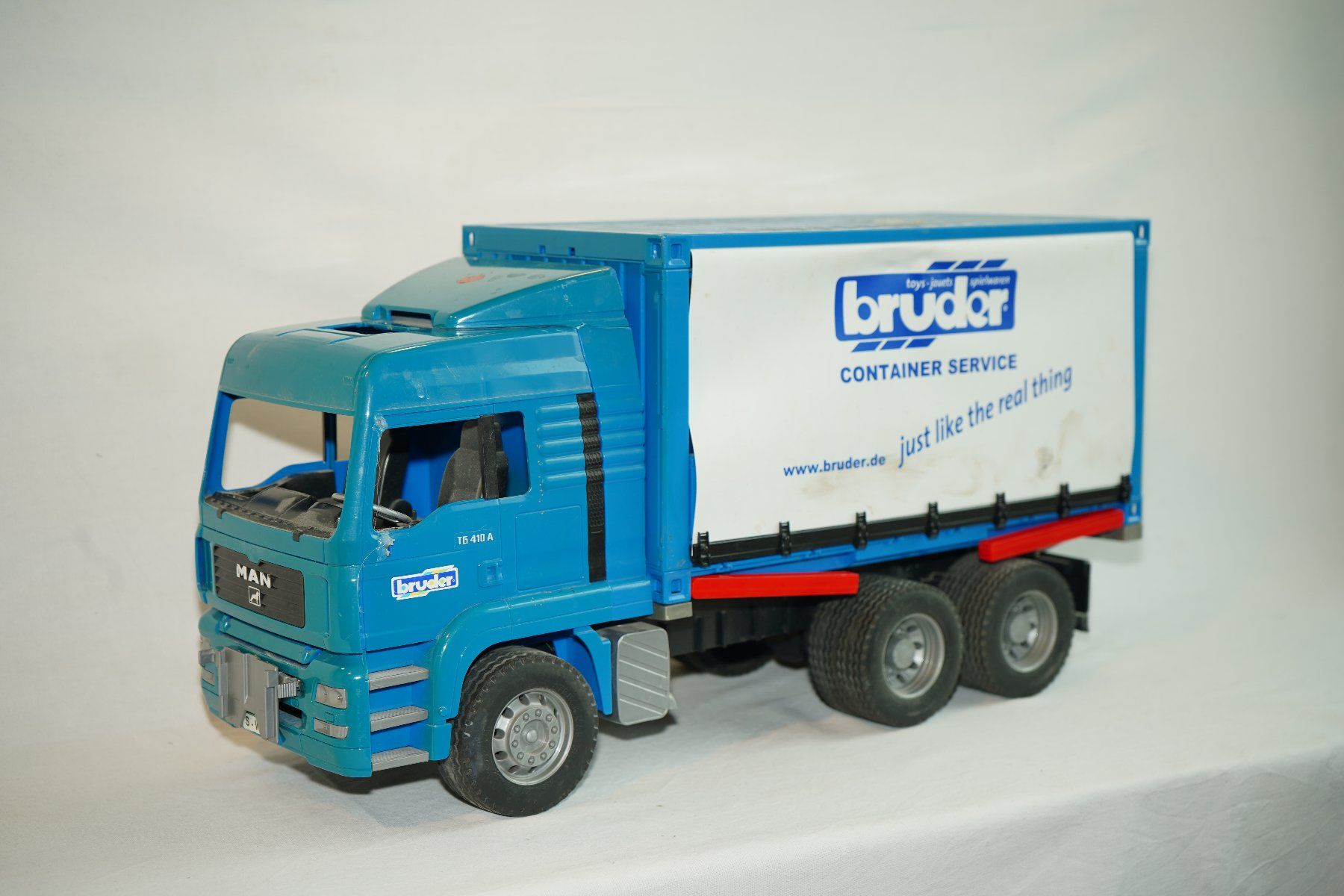 Bruder Spielzeuge: BRUDER Container-LKW – Gebraucht aus Ruswil von wil_9xhv 2