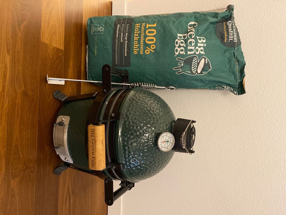 Big Green Egg “mini” + coal Kaufen auf Ricardo