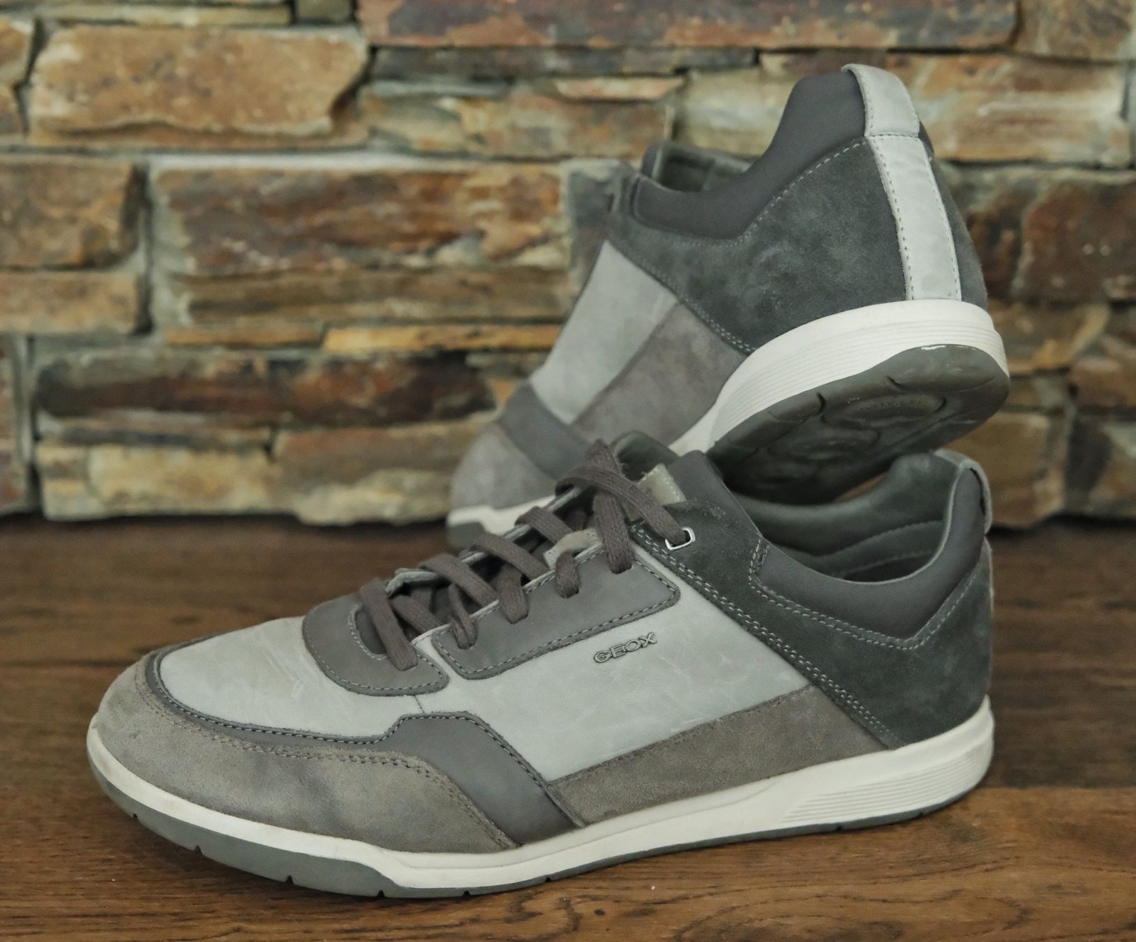 Geox Scarpe da uomo: Schuhe GEOX Herren Gr. 43 grau – Usato da Wohlen AG venduto da Exitburn
