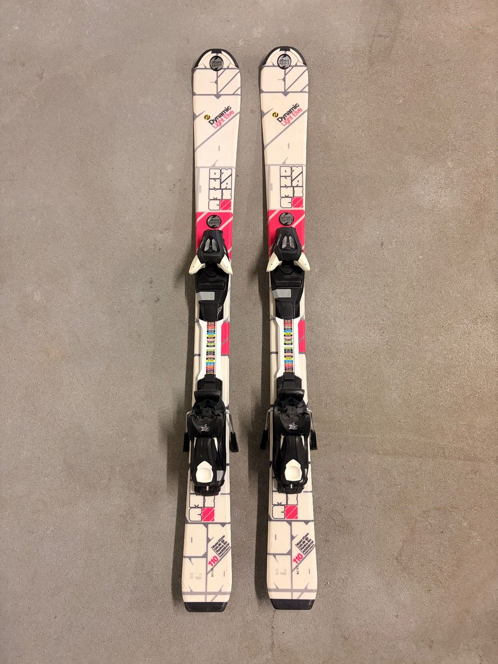 Sci: Ski Dynamic Light Elve 110 cm mit Bindung gebraucht – Usato da Hägendorf venduto da Kristian2005