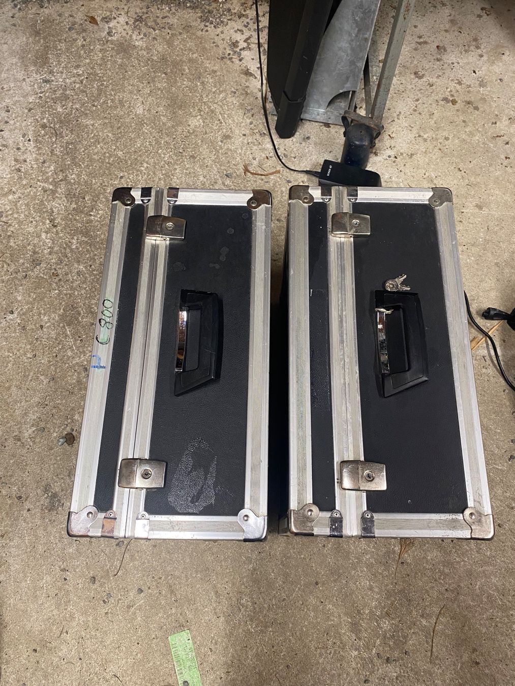 Valigie: 2 Stk. Flightcases / Alu Case, Koffer! – Usato da Dozwil venduto da Bach_4