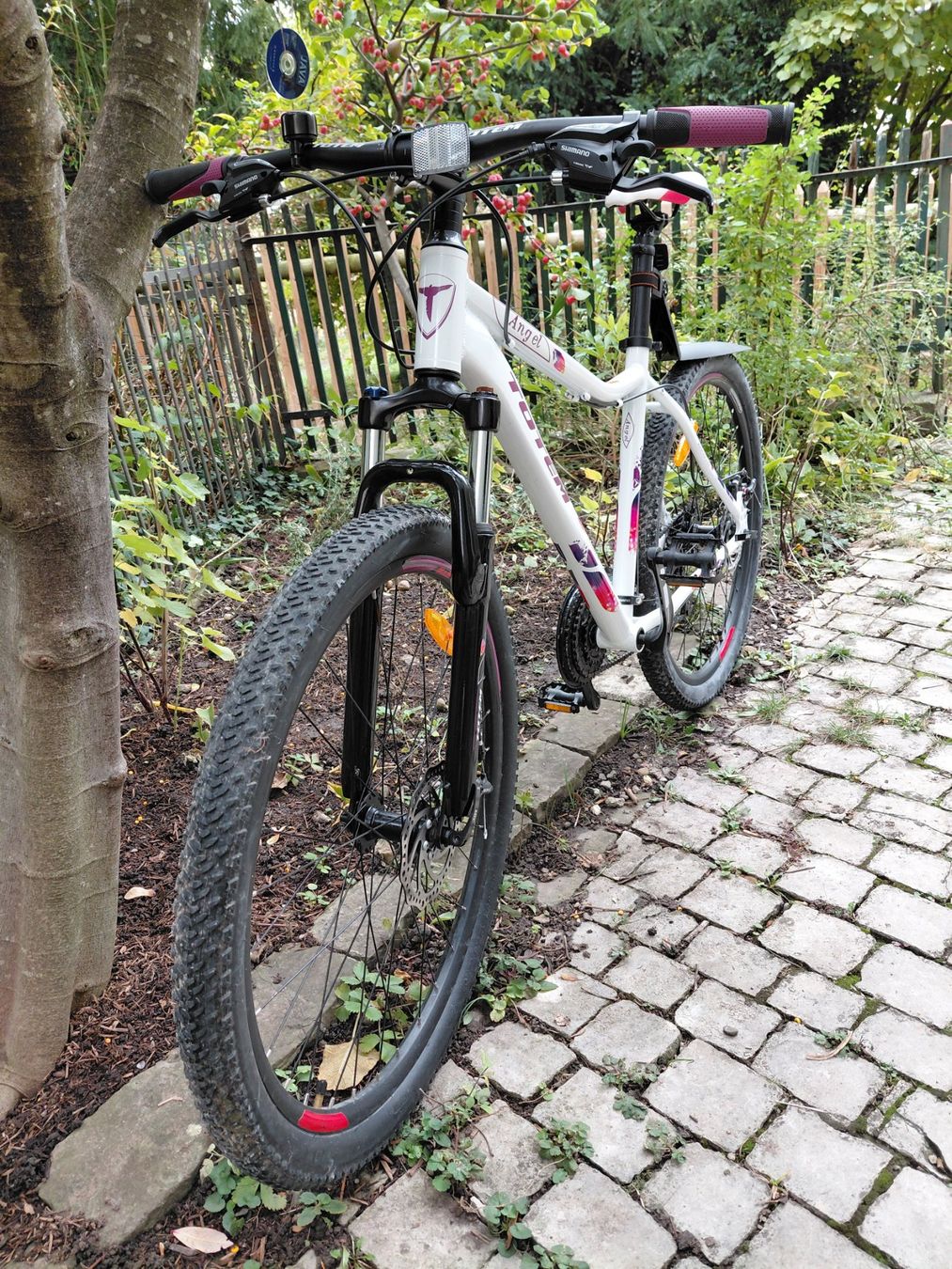 Totem Biciclette: Totem "Angel" – Usato da Zürich venduto da benski34 1