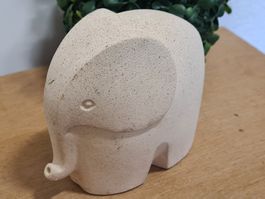 Deko Figur aus Naturstein (Marmor?)12x10x5 cm