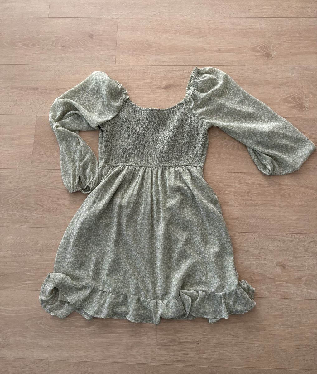 Hollister Vestiti: Kleid mit langen Ärmel – Usato da Jegenstorf venduto da waltern