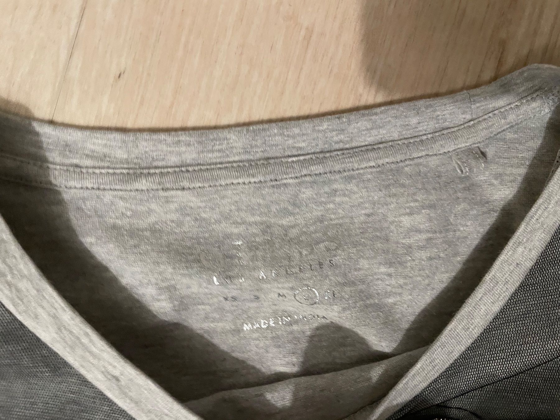 T-shirt: Guess T-Shirt Gr.L/XL – Nuovo e nell'imballaggio originale da Luzern venduto da sumsili 2