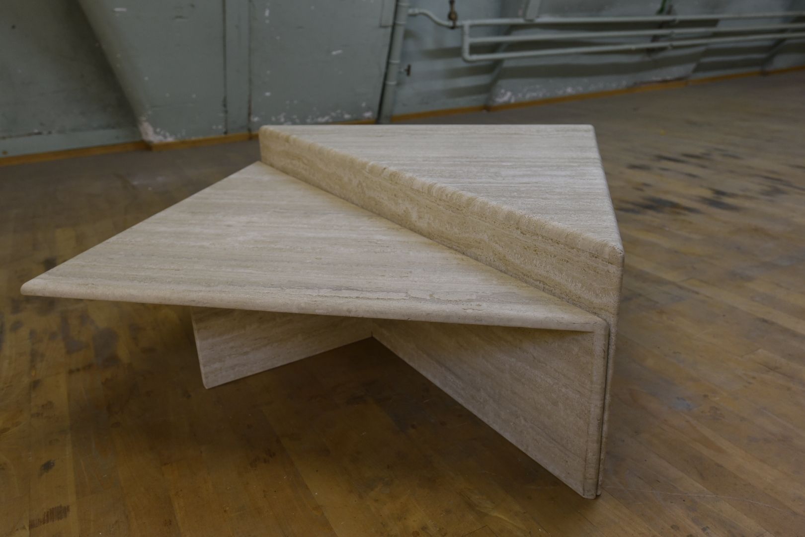 Tables: Designer Couchtisch aus Travertin Up&Up – D'occasion à Lichtensteig par UsedINStore 7