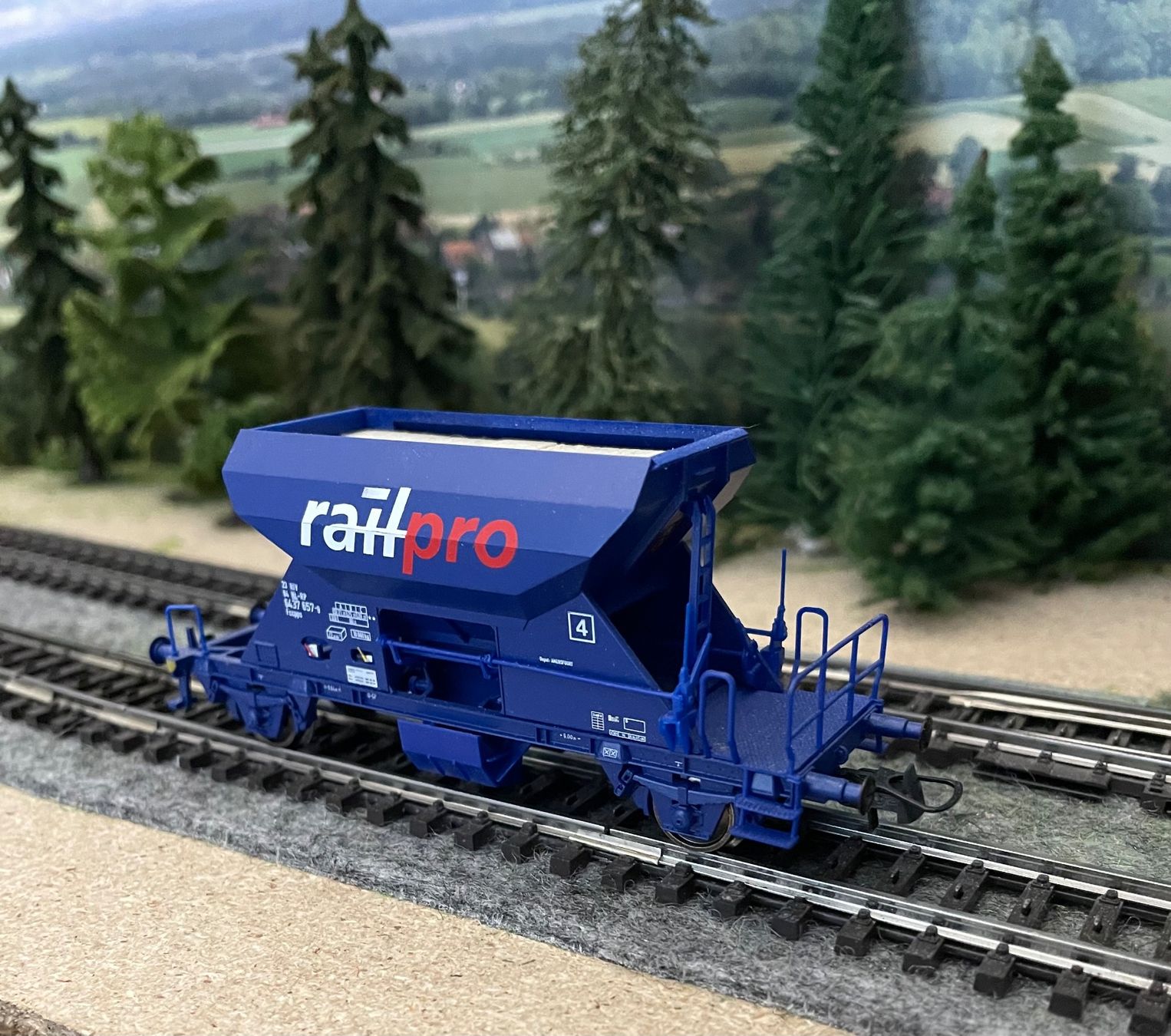 Roco Modellini di ferrovie: Roco 67646 Schotterwagen railpro – Usato da Blumenstein venduto da Ritschi