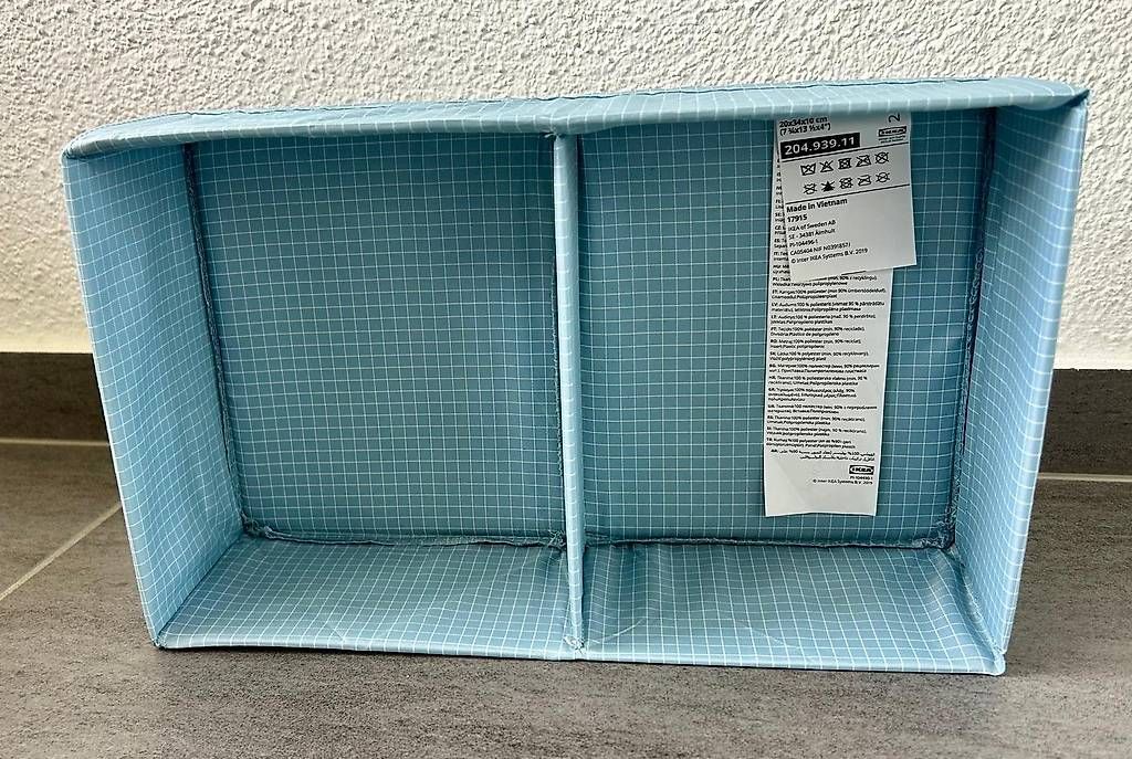 Ikea Contenitori & Simili: Box with compartments, blue/white – Usato da Zürich venduto da chi_mf67