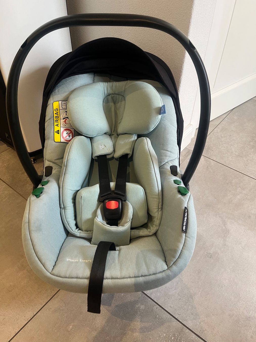 Seggiolini per auto: Avionaut Pixel pro 2.0, Babysafe, Babyschale, mint – Usato da Mollis venduto da Miss_Dresses 2
