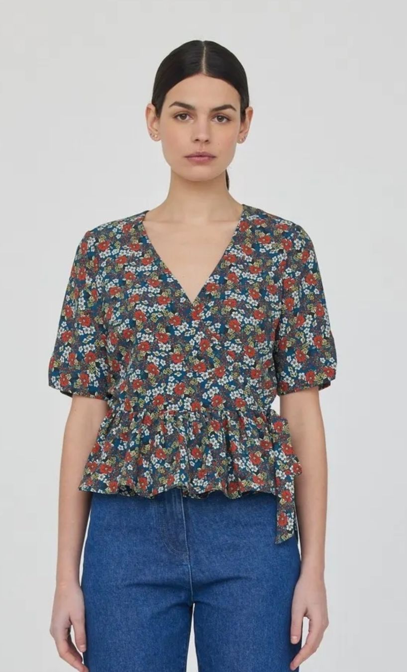 Top: Haut fleuri – Nuovo (secondo la descrizione) da Lausanne venduto da sou_w9bl 1
