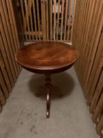 Kleiner Vintage Beistelltisch aus Holz mit Intarsien – Rund
