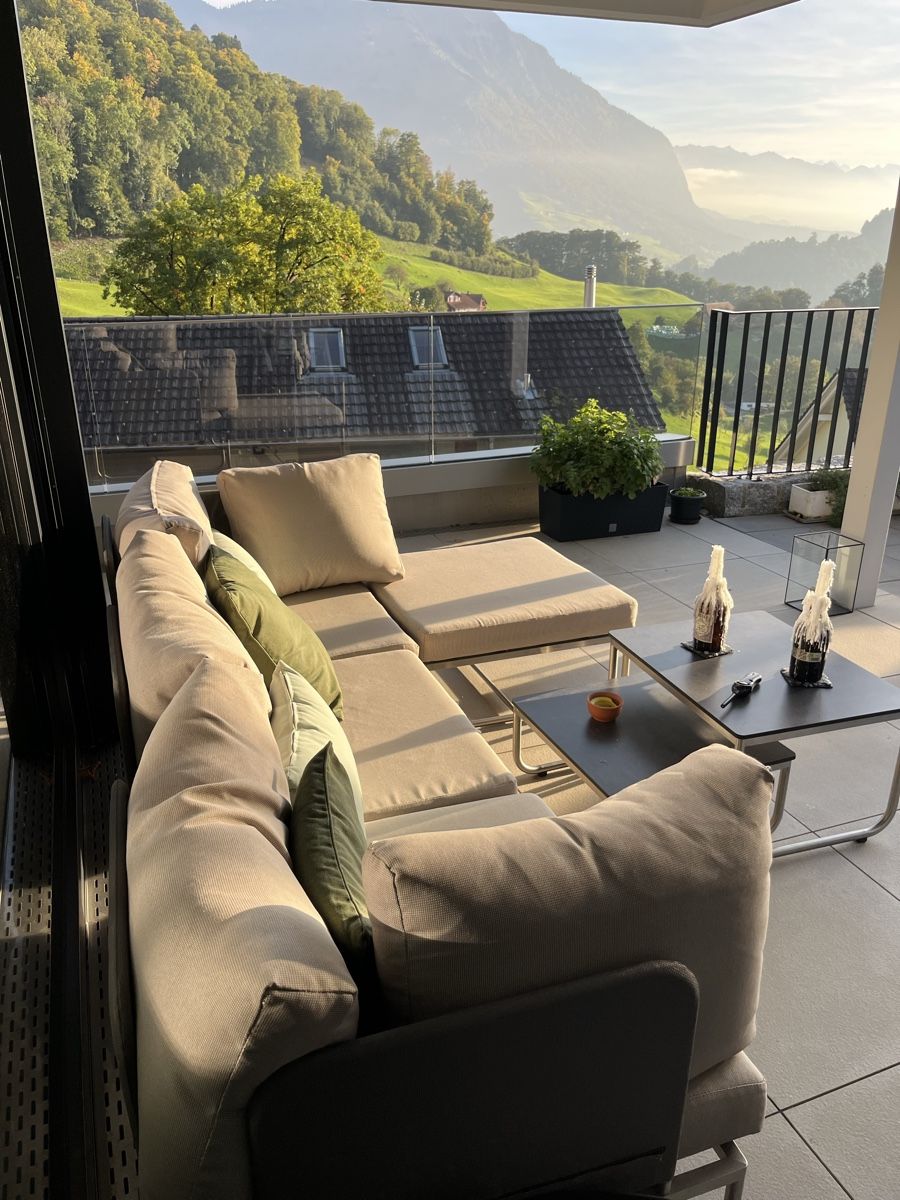 Divani: Lounge  – Usato da Luzern venduto da Van221 2
