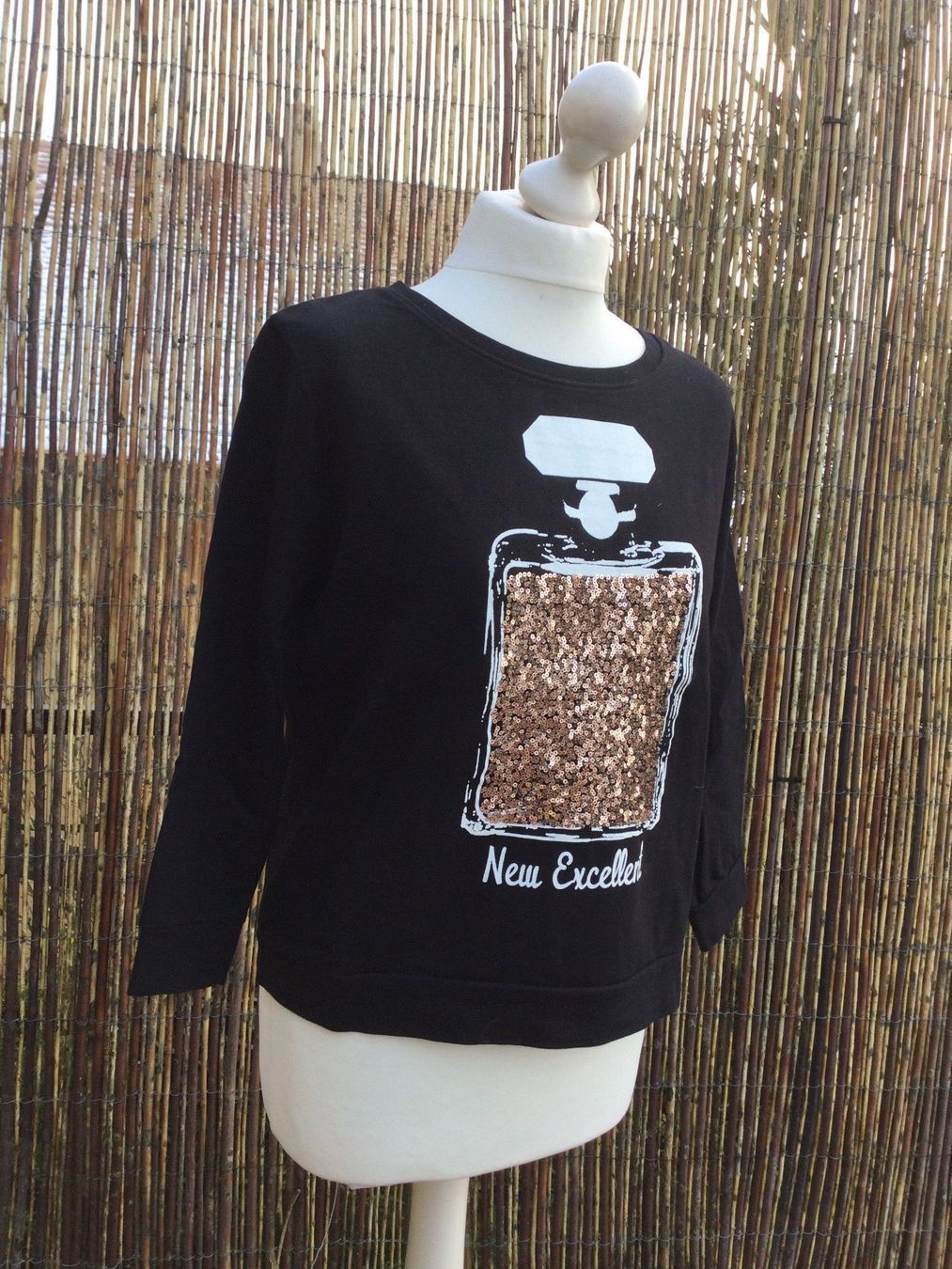 Pulls & Sweat-shirts: Pull noir motif flacon de parfum NO NAME, taille S – Neuf (Voir description) à Agiez par chouchanelle 3