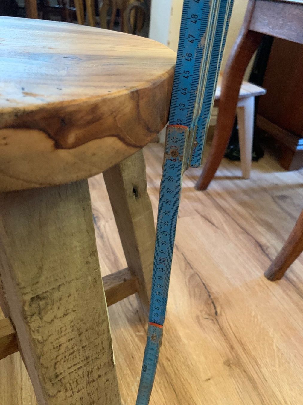 Tabourets: Rustikaler Hocker – D'occasion à Flawil par Naphtali 5