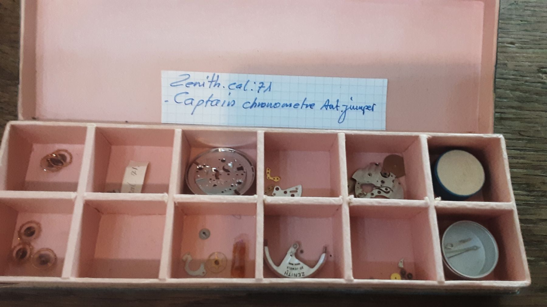 Zenith Montres: fournitures ZÉNITH.   CAPTAIN CALIBRE 71. – D'occasion à Neuchâtel par wyl_zxp8 4
