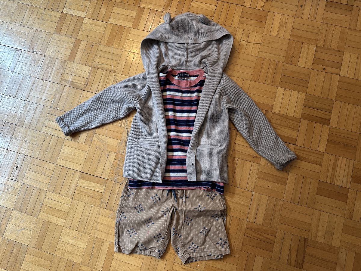 Lotti & Set di vestiti: Kleider Set 110/116 – Usato da Zürich venduto da Paleardi 2
