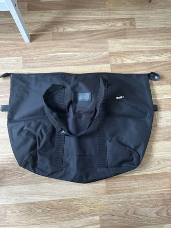 große Handtasche