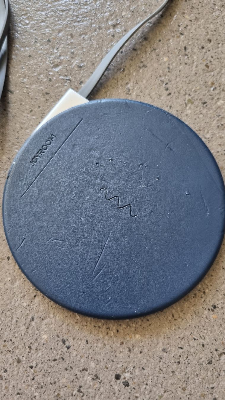 Caricabatterie: Ladegerät ohne einstecken - Wireless Charger Ladestation – Usato da Oberarth venduto da ArinaV 1