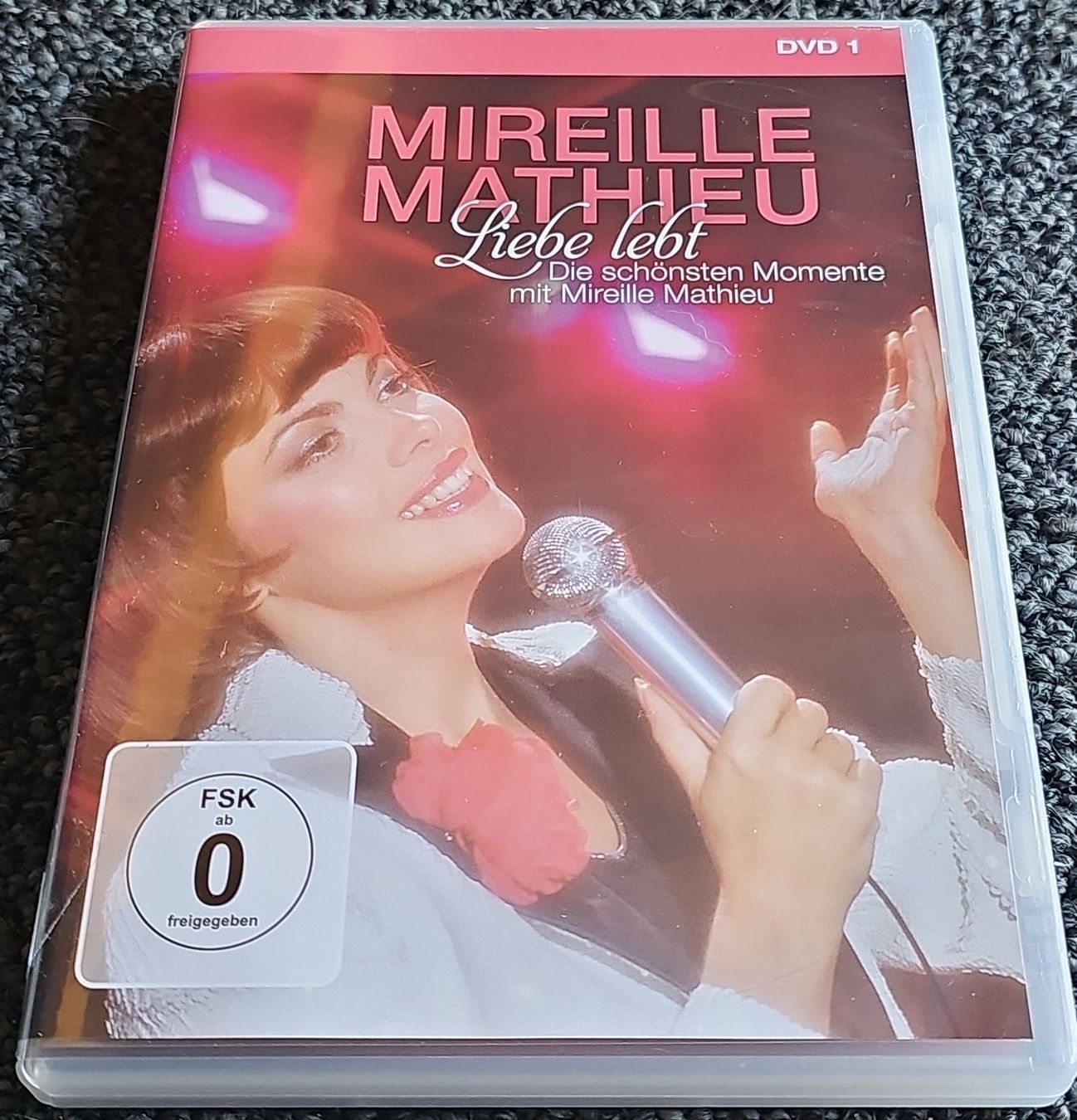 Tutti i DVDs: DVD Mireille Mathieu Liebe lebt(22709) – Usato da Ruswil venduto da jan_bxl5