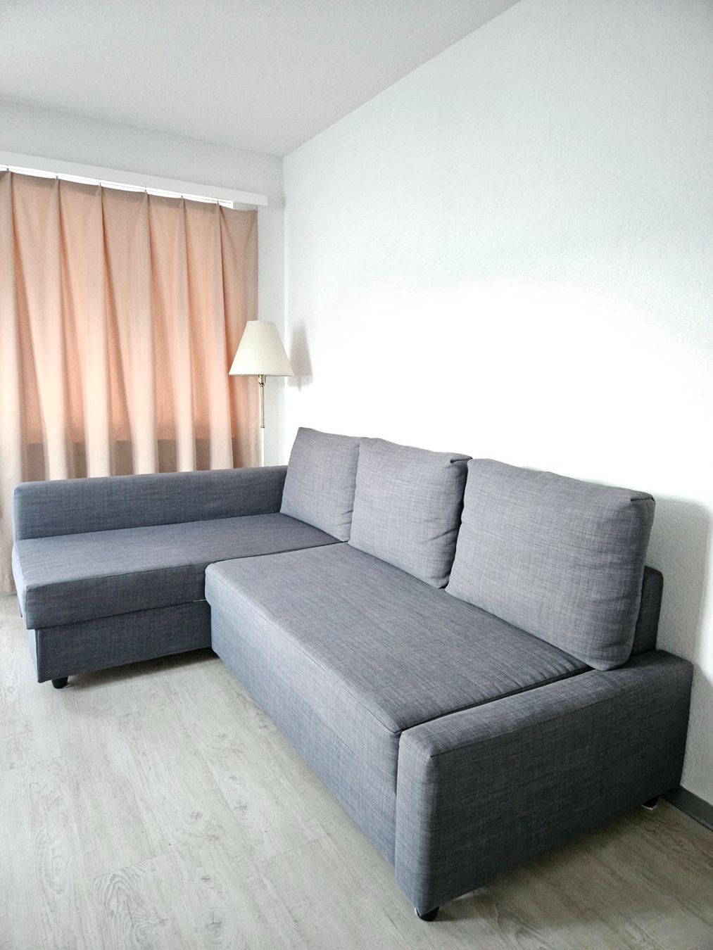 Ikea Sofas: Ikea Eckbettsofa mit Bettkasten – D'occasion à Burgdorf par kat_xyr8 3