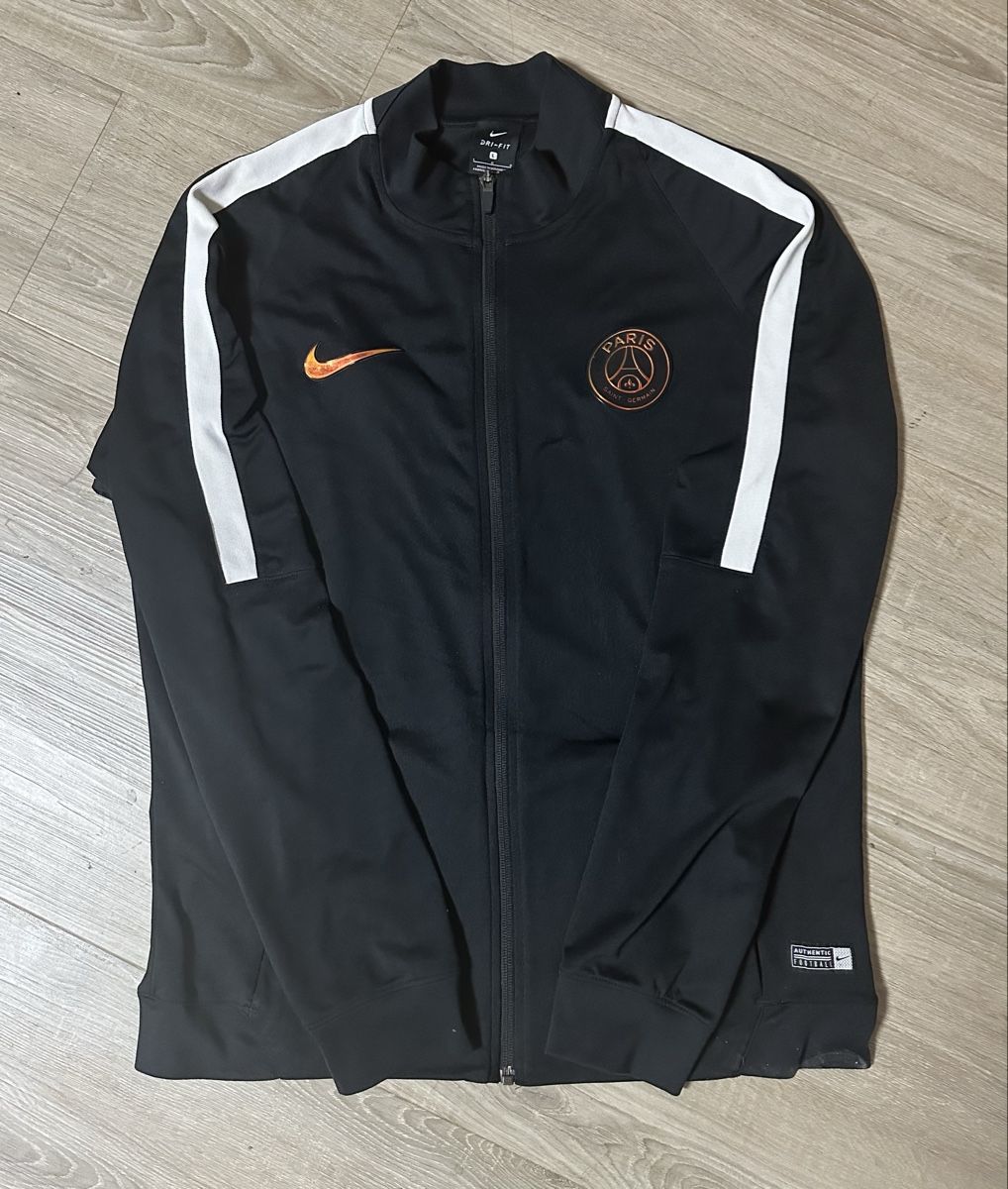 Nike Giacche: PSG NIKE TRAINIER JACKE (L) – Usato da Unterstammheim venduto da Robin059