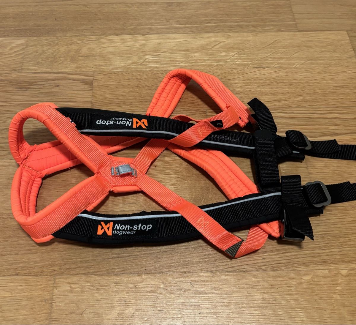 Non-Stop Dogwear Guinzagli & Collari: Non-Stop Hundegeschirr – Nuovo e nell'imballaggio originale da Sisseln AG venduto da sam_mb8z 1