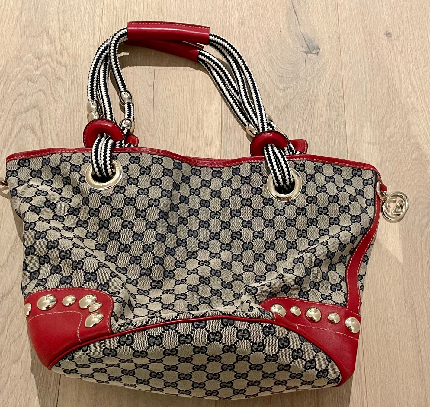 Gucci Taschen für Damen: Gucci Tasche – Gebraucht aus oetwil an der limmat von Nazeb