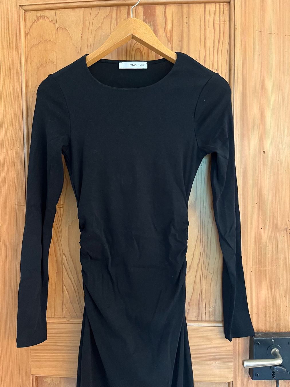 Mango Vestiti: Schwarzes elegantes Kleid – Nuovo (secondo la descrizione) da Zürich venduto da lou_lou 1