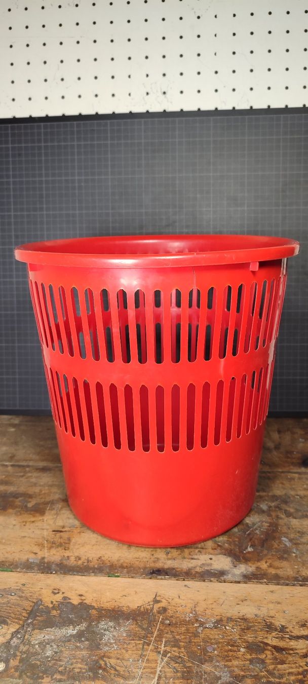 Cestini per rifiuti:  Wunderschöner alter Abfalleimer Nr4 – Usato da Gelterkinden venduto da MYSTOREFORYOU4460