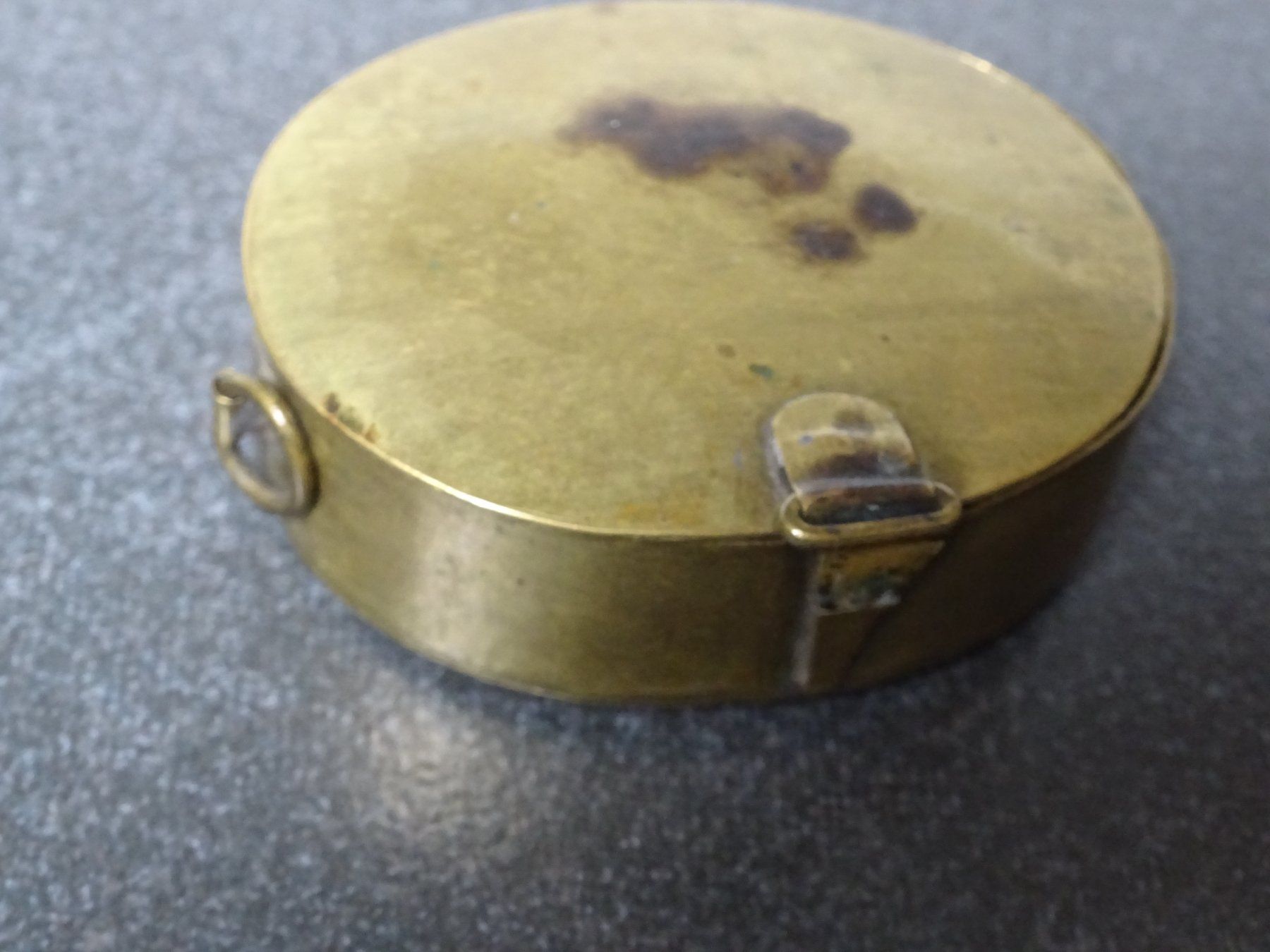 Anhänger: Antike Agnus Dei Kapsel / Amulett – Gebraucht aus Esslingen von eintagammeer 2