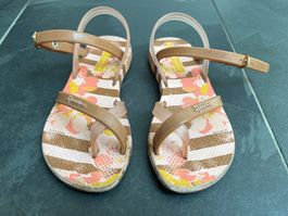Schöne gebrauchte Ipanema Mädchen Sandalen, Grösse: EUR 30