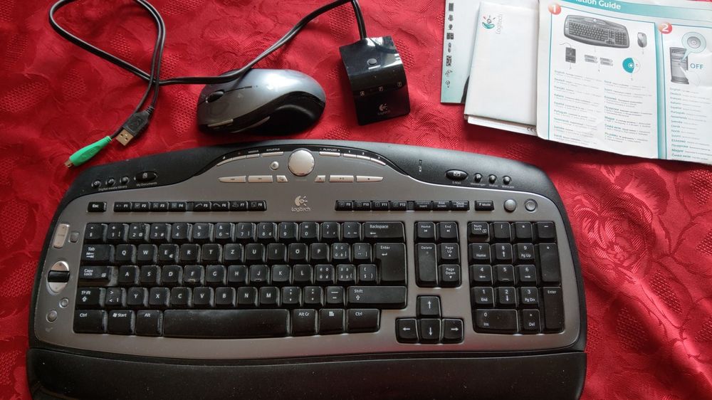 Lot Clavier SGI (QWERTZ Allemand) Et Souris M-UD43 - Filaire PS/2 USB