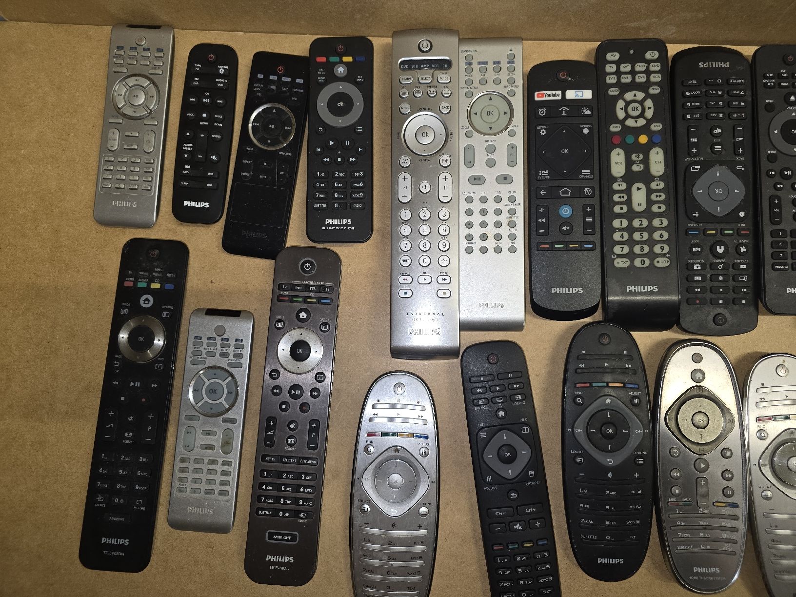 Philips Telecomandi: Philips TV Fernbedienung – Usato da Lenzburg venduto da cameleoncolor 1